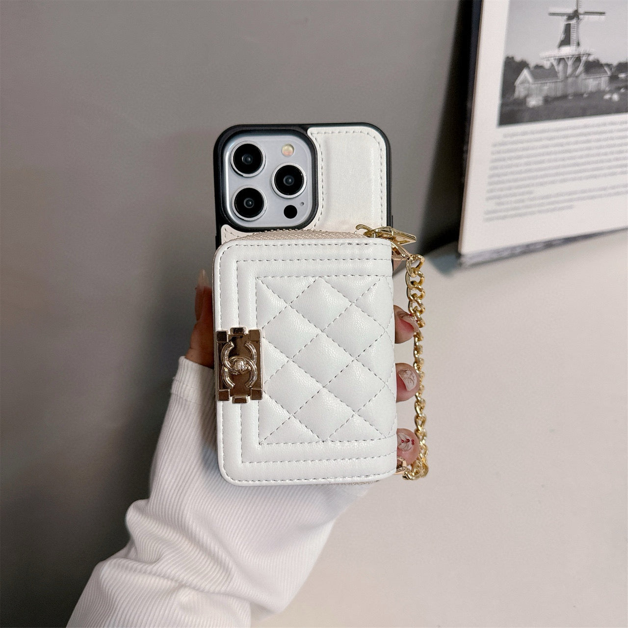 Handyhülle mit Kartenhalter und Diamant-Gitter-Stickerei