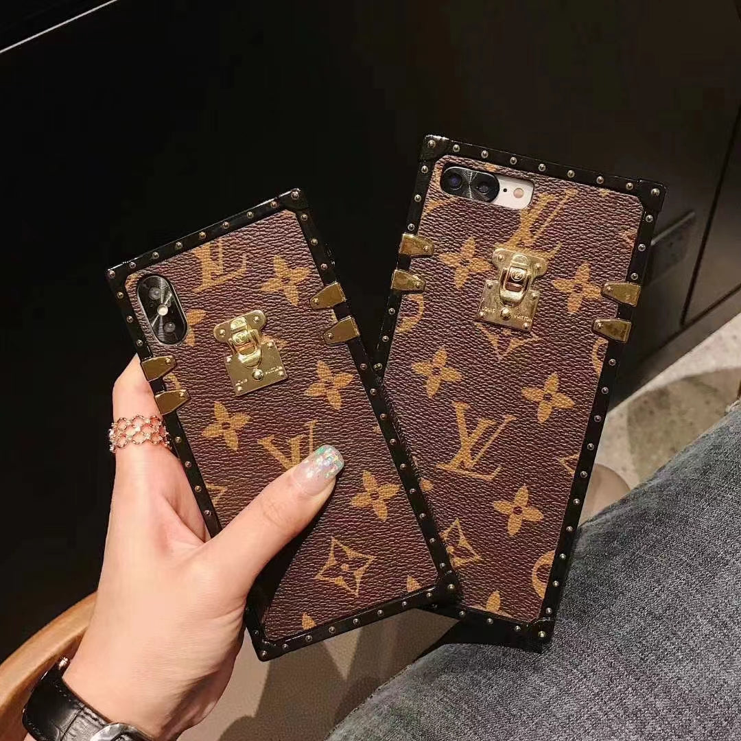 Luxuriöse, quadratische Handyhülle mit Vintage-Muster, beliebt bei Internet-Prominenten