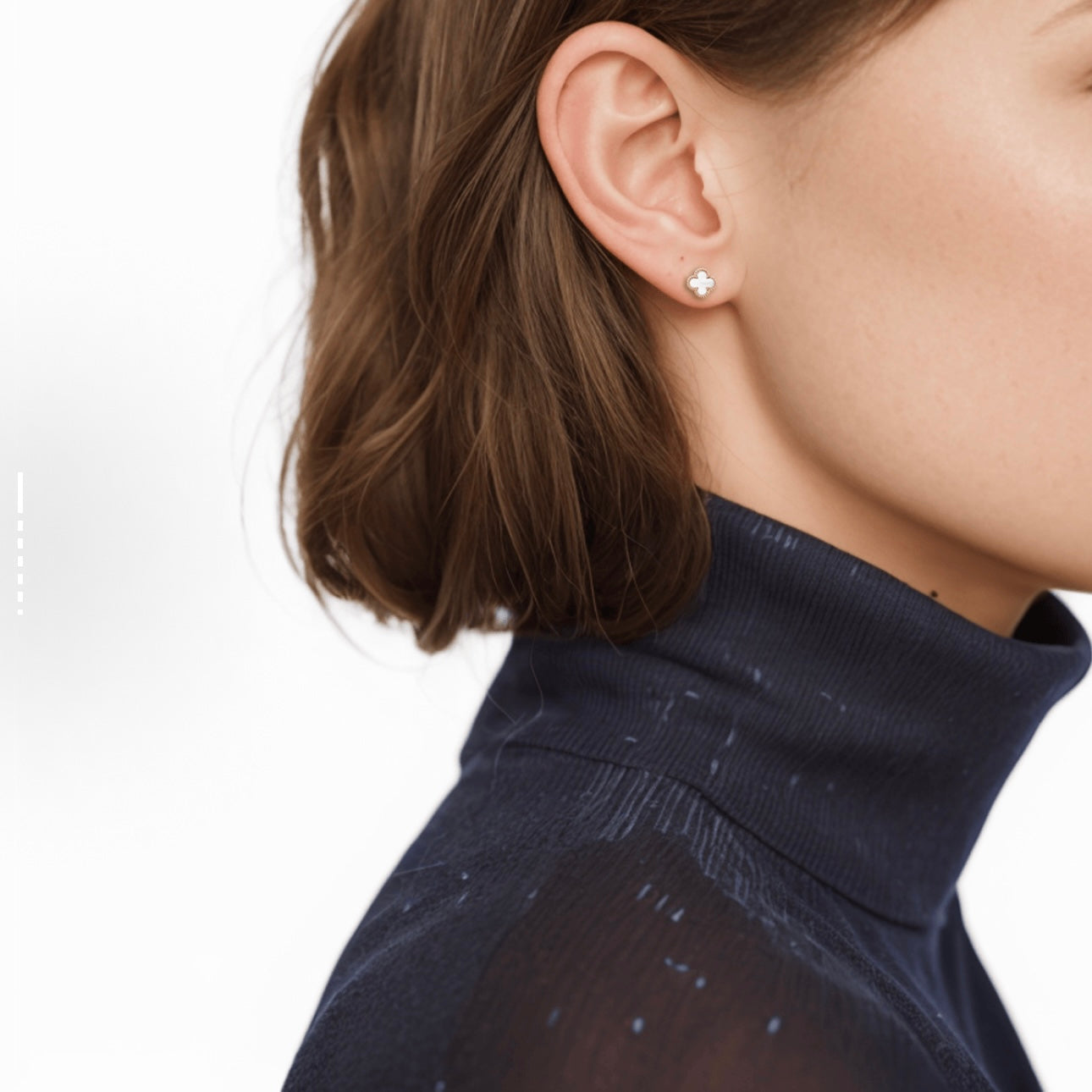 Four-leaf clover stud earrings