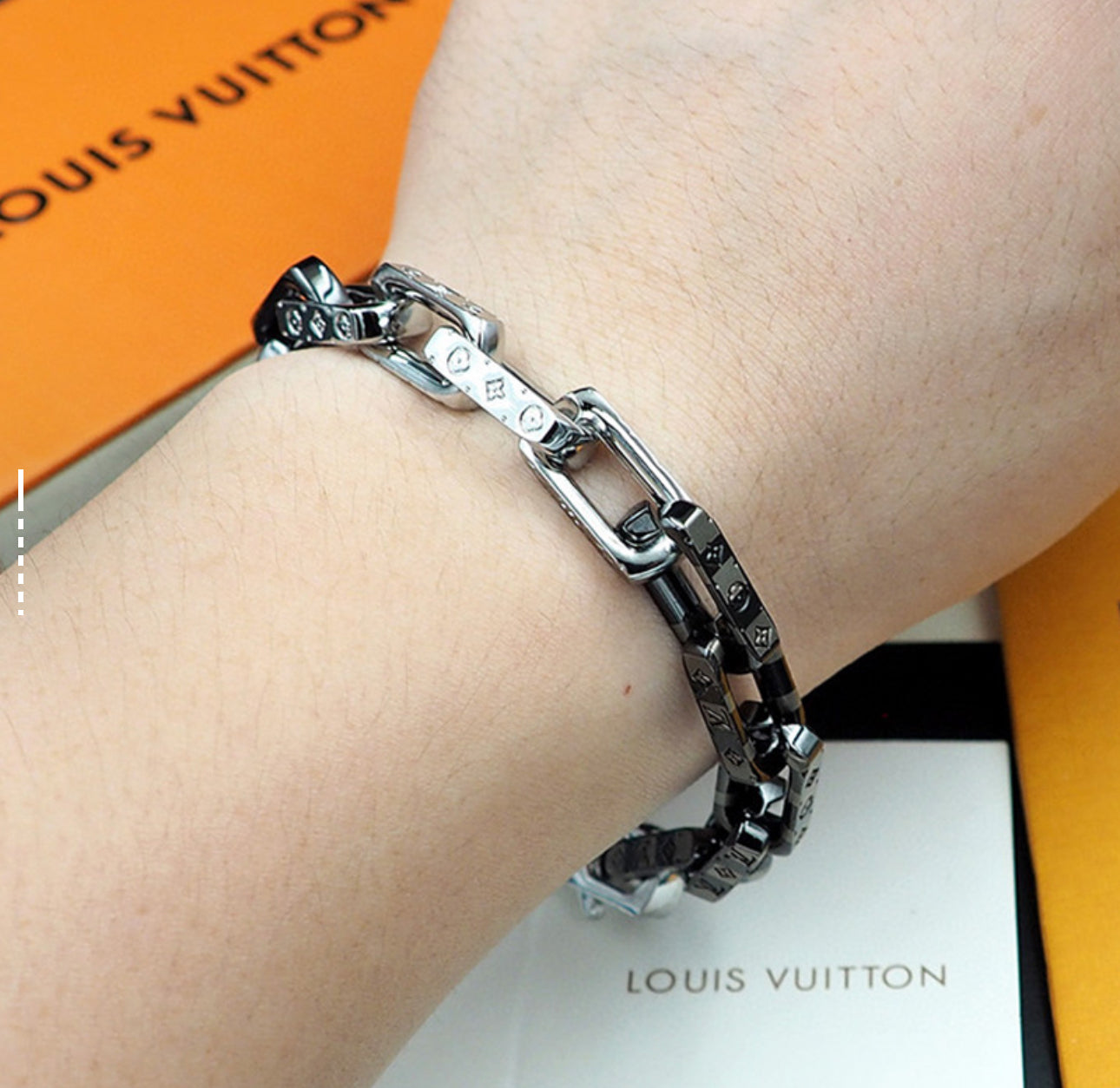 1V Cuban bracelet silver black