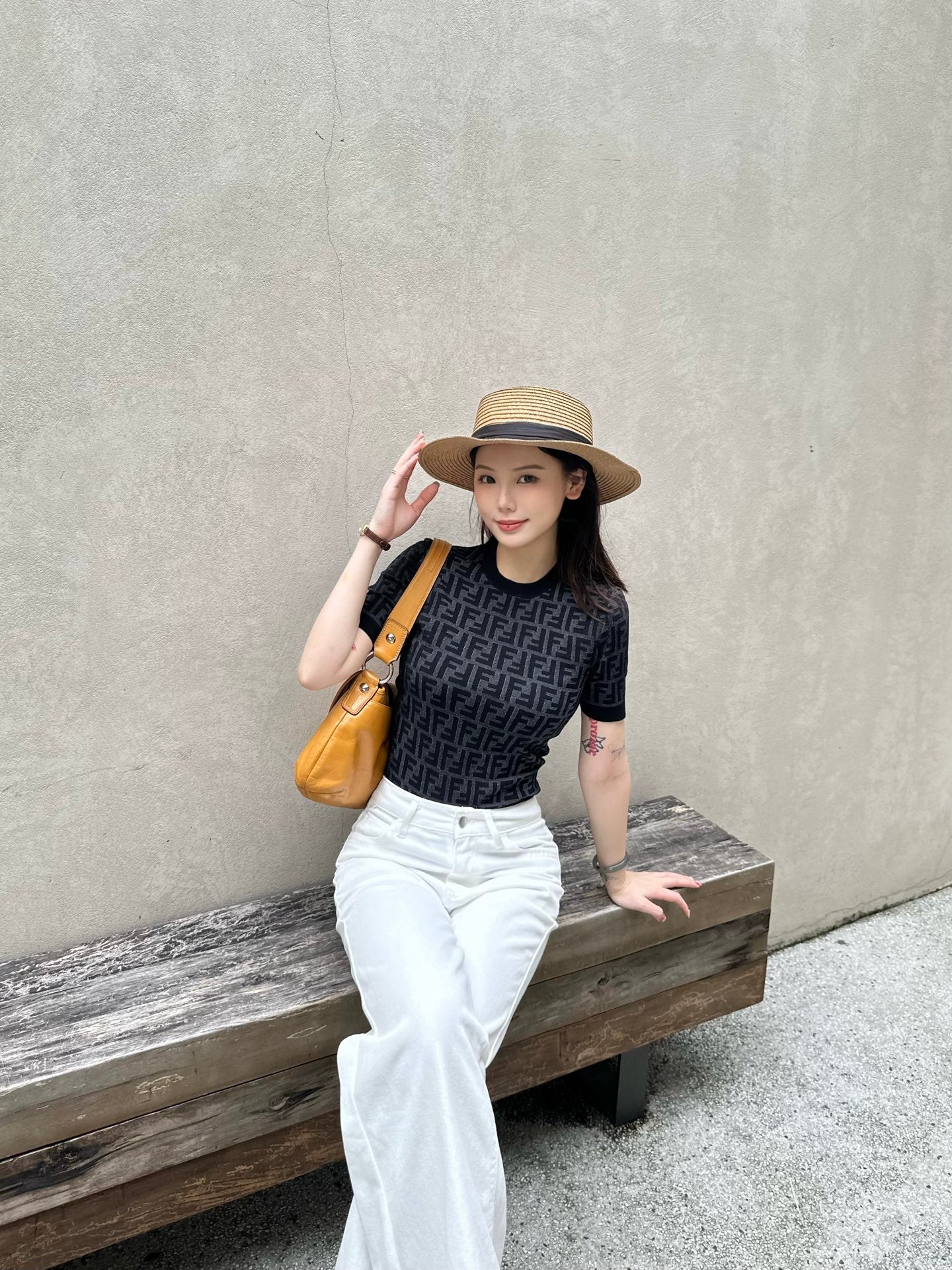 FD Women's T-shirt(DD130)
