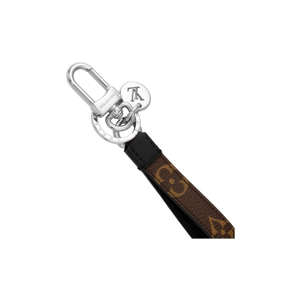 1V key chain-703