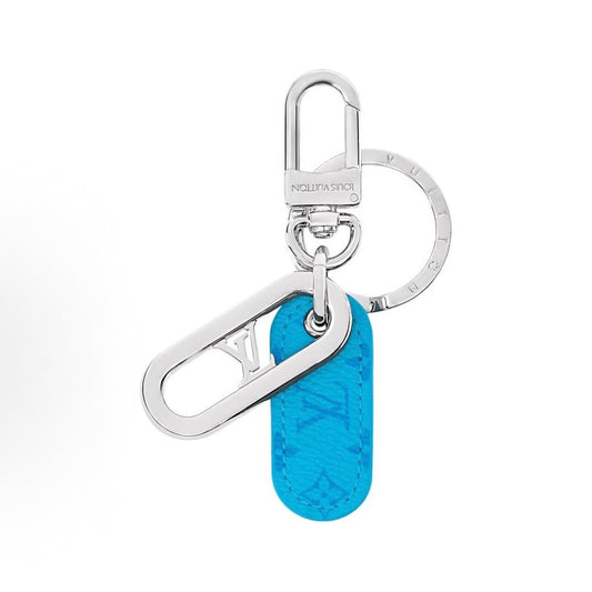 1V key chain-738